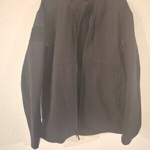 Mens xl black 5.11 softshell jacket